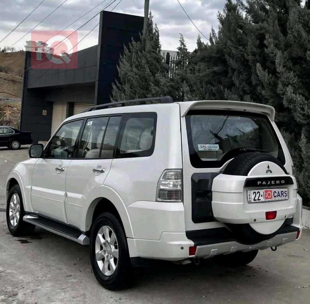 ميتسوبيشي باجيرو